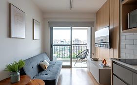 Apartamento com Varanda - Moema